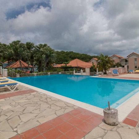 Appartement Superbe Studio avec Jacuzzi Privé à Sainte-Anne Extérieur photo
