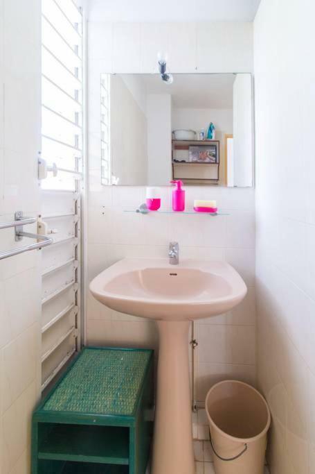 Appartement Superbe Studio avec Jacuzzi Privé à Sainte-Anne Extérieur photo